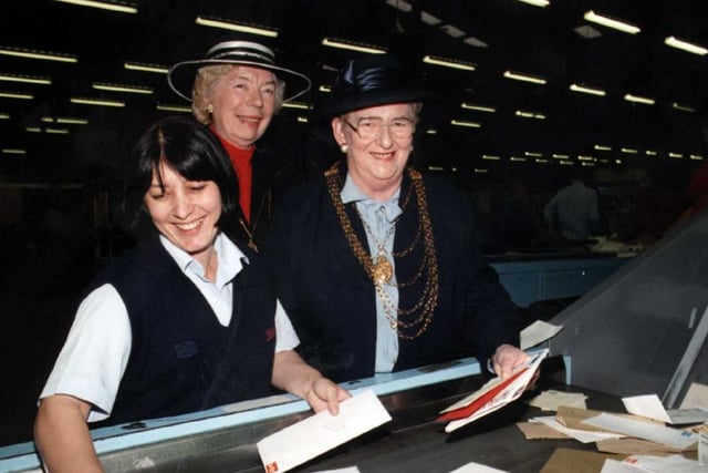 The mayor of Doncaster Sheila Mitchinson visited the Royal Mail during the Christmas rush in 1997