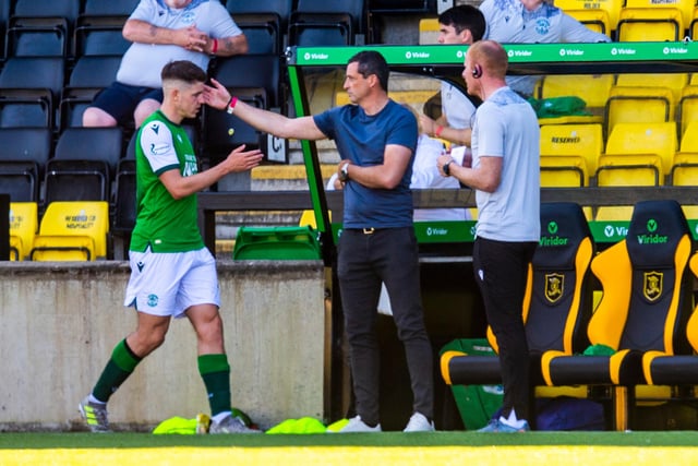 Hibs boss Jack Ross has admitted he would be “amazed” if teams weren’t looking at his star players. Premier League side Sheffield United have been linked with in-form striker Kevin Nisbet. Ross revealed any offer would have to “turn heads”. (Evening News)