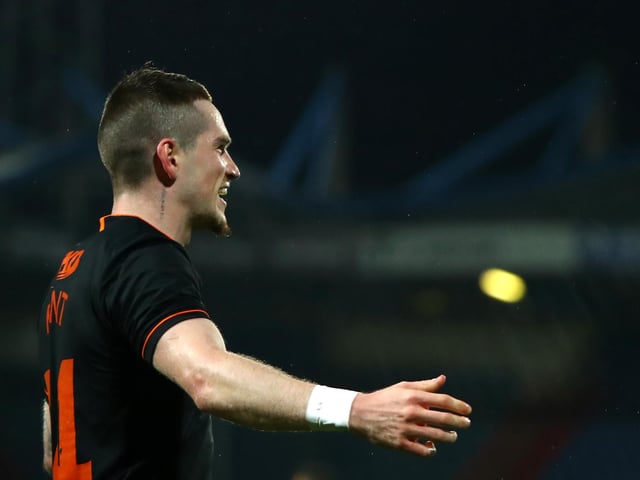 Wide man went close twice in the second half, even hitting the post with a curled shot. Still seems to need a lift but contributed plenty and key role in game-changing moment of Otamendi's red.