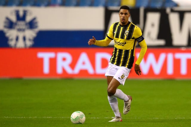 Danilho Doekhi has confirmed that there is interest from Rangers. The Vitesse Arnhem defender is out of contract at the end of the season. The 23-year-old centre-back revealed the Scottish champions are not the only club interested. He said: “I myself have not been so much thinking of a winter transfer, but again of a departure in the summer.” (Omroep Gelderland)