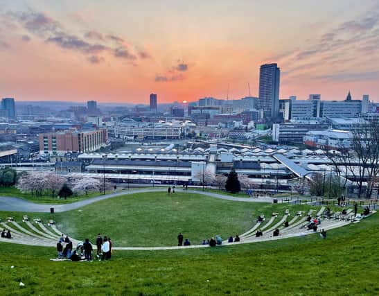 It's not all about countryside views in Sheffield. Yes, the Peak District is stunning but Sheffield city centre looks pretty good bathed in the glow of a spectacular sunset like this one, viewed from the amphitheatre above the railway station.