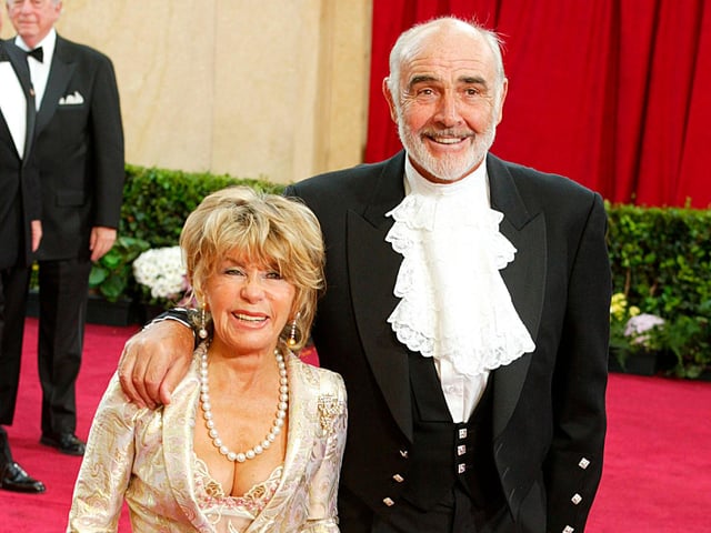 Sean Connery and wife Micheline attend the 75th Annual Academy Awards at the Kodak Theater on March 23, 2003 in Hollywood, California.