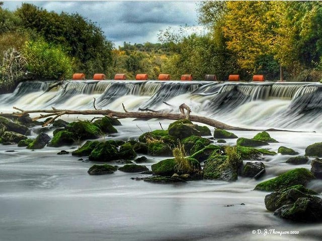 Photographer @d_j_t_photography has been out and about with his camera. He took this shot of Sprotbrough Falls back in the Summer.