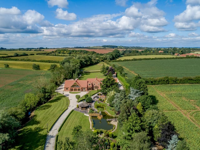 The property is situated in a private and secluded spot in the village of Walkeringham in Doncaster, amid four acres of beautiful grounds and a wealth of amenities close by, including supermarkets, pubs, shops and restaurants.