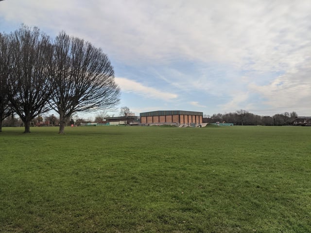 Fareham Leisure Centre may be closed during lockdown, however the park is still a great location for a walk.