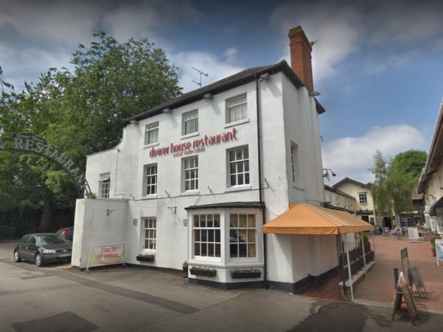 Given four out of five by 646 reviews. One review said: "Lovely meal, very well cooked and plenty of it. Very efficient social distance precautions in place."