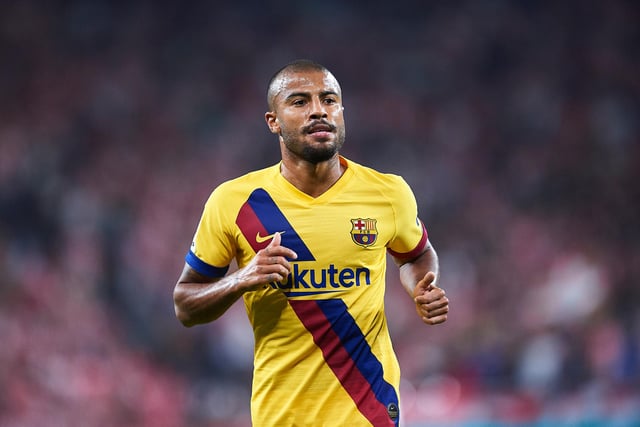 Reports from Spain have claimed that Leeds United are the strong favourites to sign Barcelona midfielder Rafinha, amid reports of interest from both the Whites and Celta Vigo. (Sport Witness)