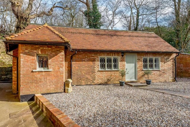 Found next to the main house, you’ll find the charming annexe, which has recently undergone an extensive renovation. The annexe has a fitted kitchen and a large studio room, and a contemporary style wet room.