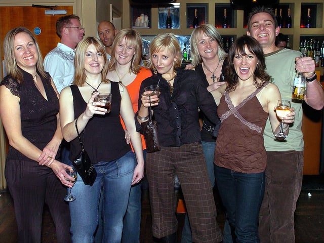 This is what a night out at Tiger Tiger in Gunwharf Quays looked like in the 00s.