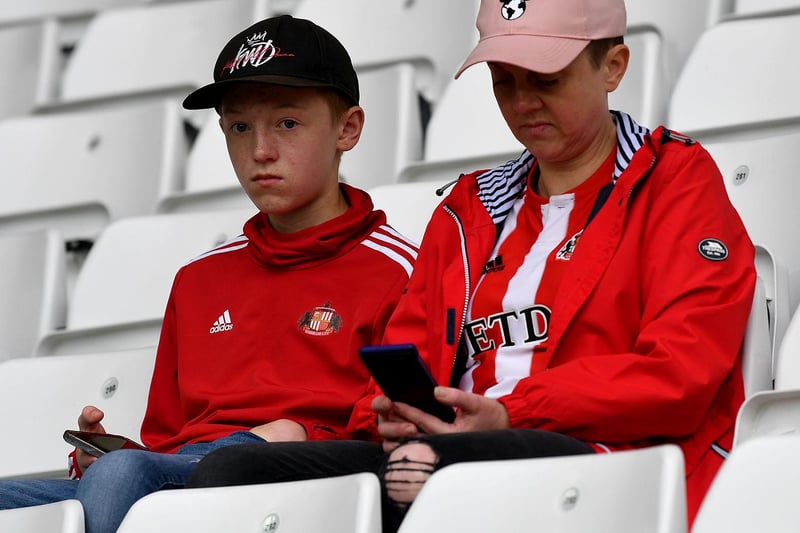 Two Sunderland fans enjoying their day.