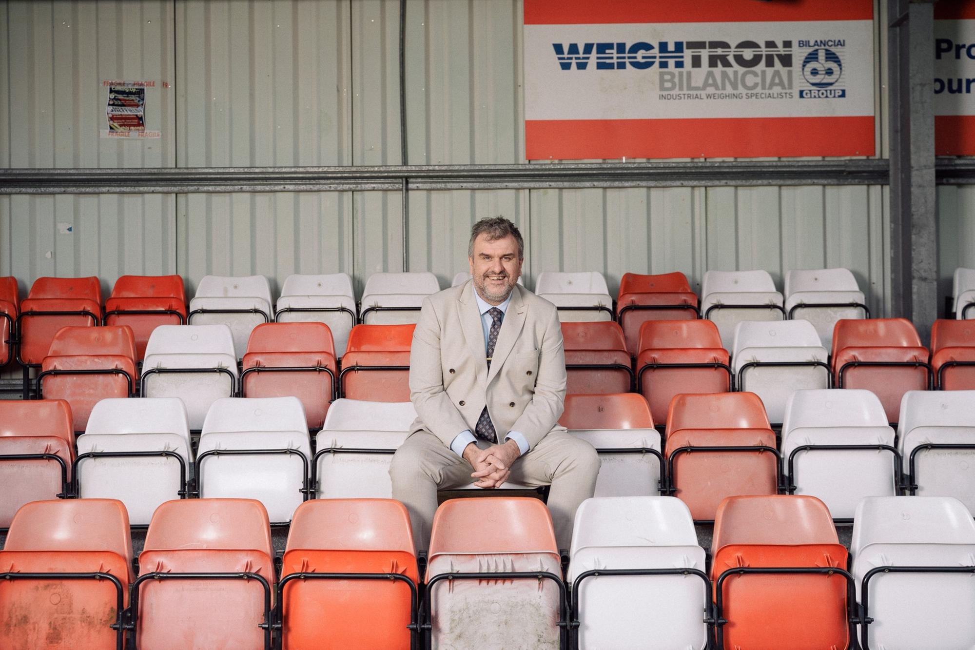 After Jon McClure of Reverend and the Makers fame became the new chairman of the world’s oldest club, Sheffield FC have been giving under 16s
entry for free. The first match of the season on August 18 against Hucknall Town saw Sheffield FC lose 1 -0, however the club are hopeful for a positive result in the next home game against Skegness on the September 26.
The club is known internationally as the world’s first football club, in a historic city, known for making the standard rules of football.