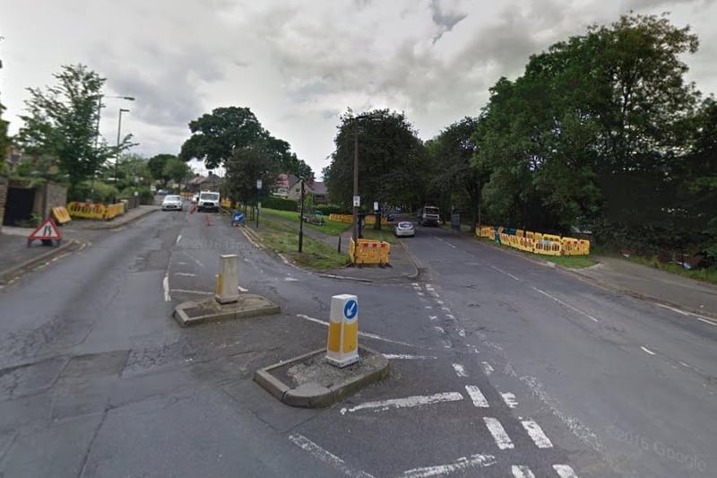 A new 15m 5G pole with three equipment cabinets is proposed for land near the junction of Herries Drive and Longley Lane.