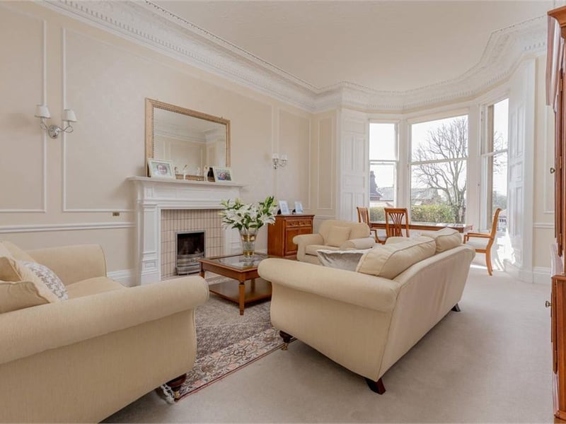 Drawing room.