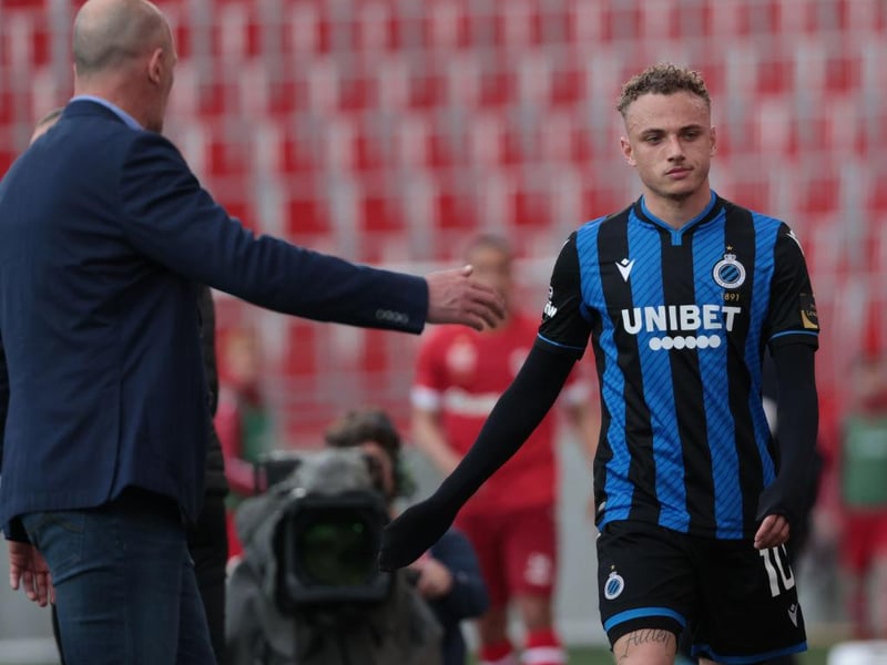 Leeds United are holding talks with Ajax sensation Noa Lang, who has previously been linked with Celtic, this weekend. The Dutch youngster has been on fire while out on loan with Club Brugge this season, scoring 14 goals in all competitions. (Football Insider)
(Photo by David PINTENS/BELGA MAG/AFP via Getty Images)
