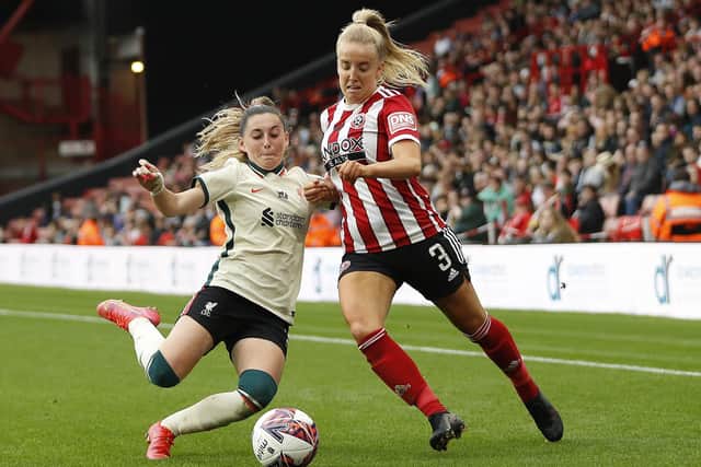 Charlotte Wardlaw challenges Charlotte  Newsham of Sheffield United during the The FA Women's Championship match at Bramall Lane. Darren Staples / Sportimage