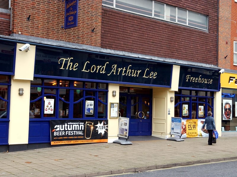 Located in West Street, Fareham, this pub has a 3.8 star rating out of five based on 1,111 reviews on Google. One reviewer wrote 'Quick service with happy, helpful staff'.