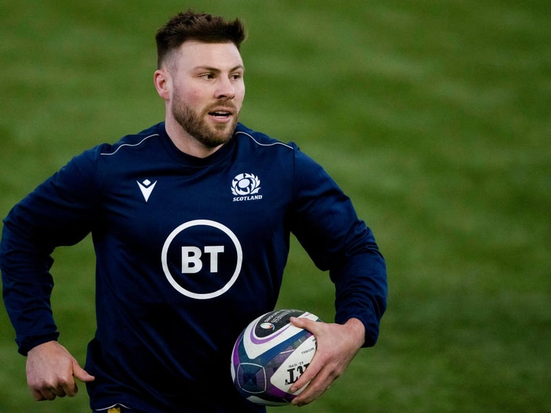 Retained his composure after a couple of his early kicks were charged down by Itoje and kept the Scots attacks flowing.