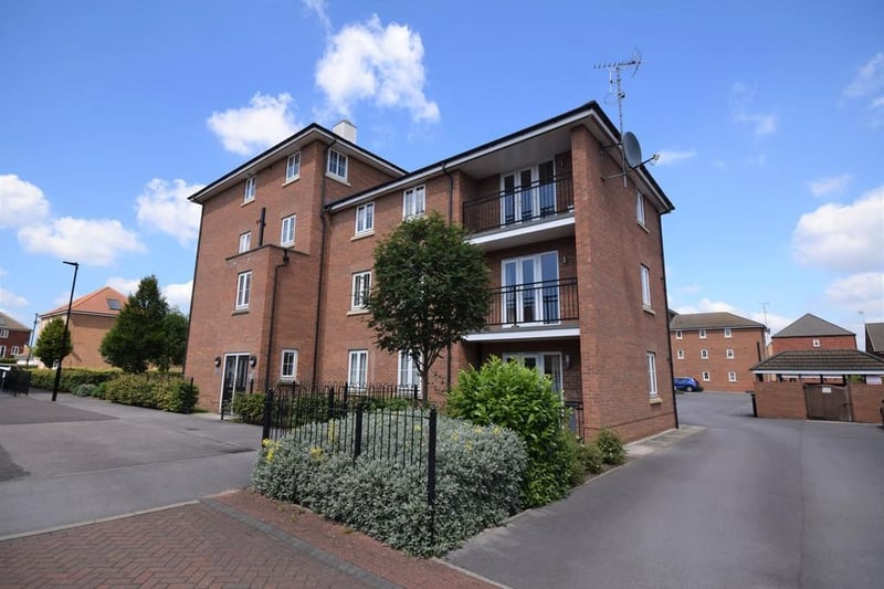 Derwent Drive, Lakeside offers in the regions of £145,000