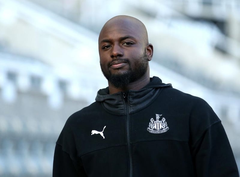 Jetro Willems has hit back at media claims in Germany that stated he will not return from injury until 2021 before they casted doubt over his potential £10m move to Newcastle United. (Various)
