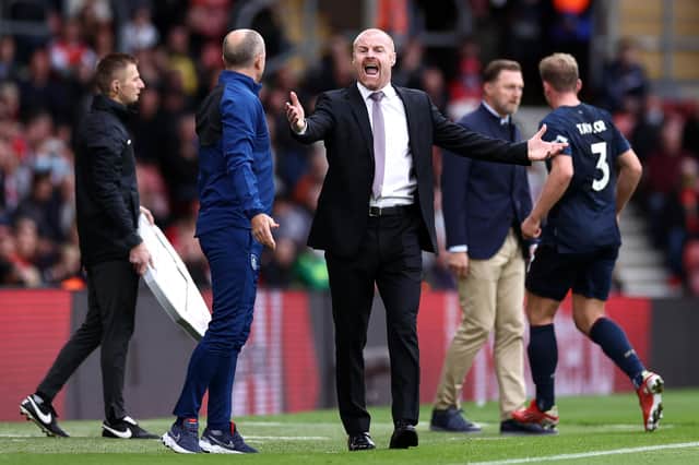 SOUTHAMPTON, ENGLAND - OCTOBER 23: Sean Dyche, Manager of Burnley reacts during the Premier League match between Southampton and Burnley at St Mary's Stadium on October 23, 2021 in Southampton, England. (Photo by Ryan Pierse/Getty Images)