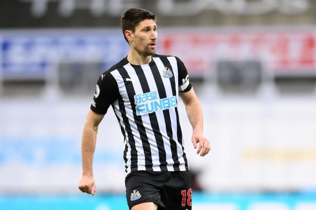 Fernandez arrived at Newcastle with little fanfare following a deadline day move in 2018. However, slowly he has become one of the Toon’s most solid and reliable defenders during that time. (Photo by Stu Forster/Getty Images)