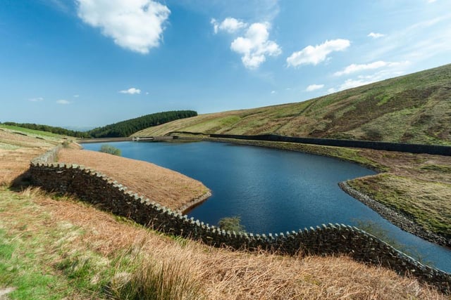 Meandering along a 10 mile circular route, this walk starts with a steep climb from Oxenhope and encompasses four reservoirs, moorland and golf courses along the way, including the impressive Ogden Reservoir.