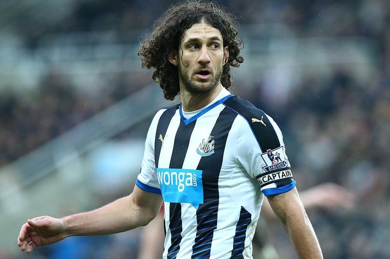 Fabricio Coloccini spent the majority of his career in black and white. He is now retired, having hung up the boots in 2021. He made 20 appearances for Argentinian side Aldosivi that year.
