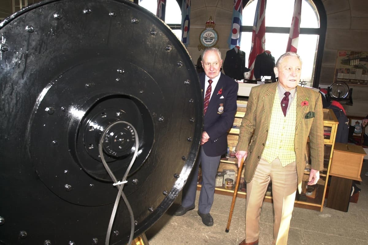 Ehemalige Ausstellung des geschlossenen Dambusters Museums bei Sheffield ...