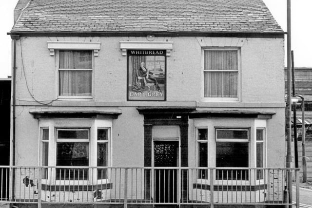 The Earl Grey Inn, on Ecclesall Road, Sheffield, at the junction with Harrow Street, in January 1983, the year it closed.