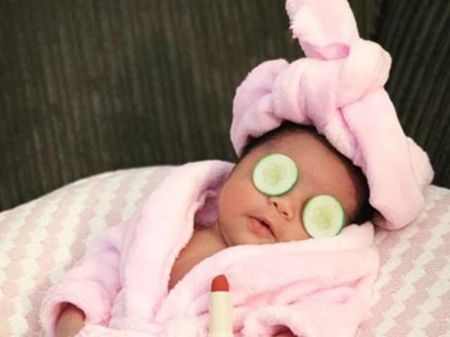 Stella Amari was born on April 13.