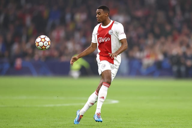 Manchester United and Liverpool have both expressed interest in Ajax midfielder Ryan Gravenberch. The 19-year-old has attracted attention following his performances for the Dutch club last season, as well as representing his country at Euro 2020. (FourFourTwo)