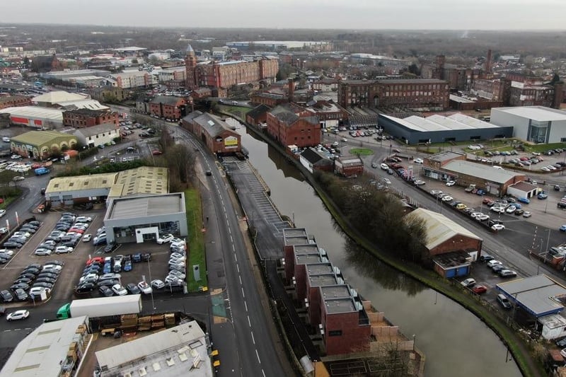 As of 1 January, 2023, Wigan has the lowest average rent price in Greater Manchester at £672 per month. This is an increase of 13.1% from the previous year, the 34th highest rise in the country and fourth highest rise of the ten Greater Manchester boroughs. 