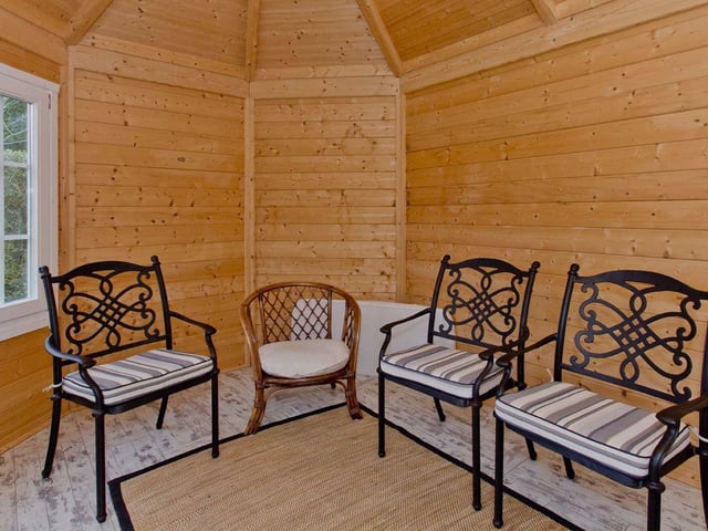 Summer house.