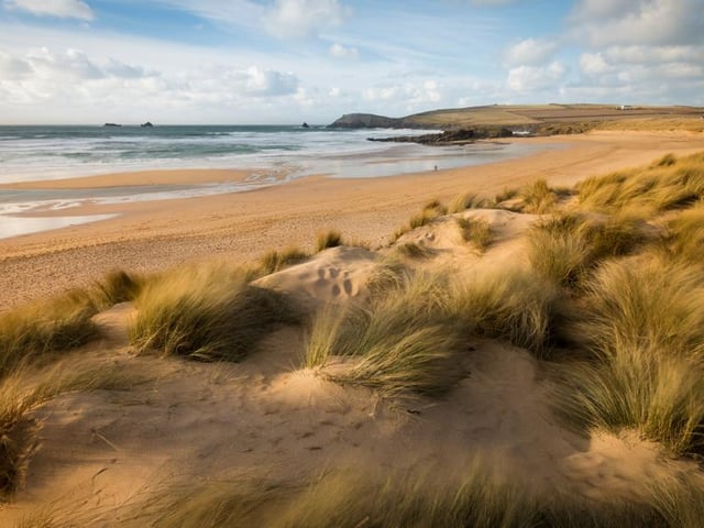 A 70-mile stretch of the A39 that hugs the Devon and Cornwall coastline, with golden beaches and pretty fishing villages nestled among cliffs. Along the way drivers can stop and snap at Tintagel Castle and Trevose Head lighthouse