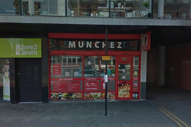 This kebab and pizza place has a five food hygiene rating.