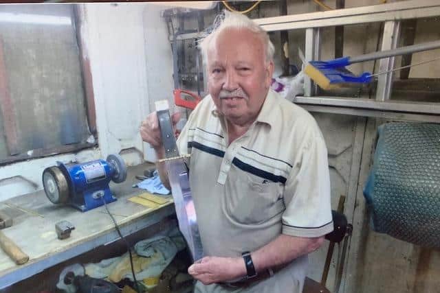 Reg Cooper, one of Sheffield’s last, and best-known little mesters, has died at the age of 91. He is pictured in his workshop