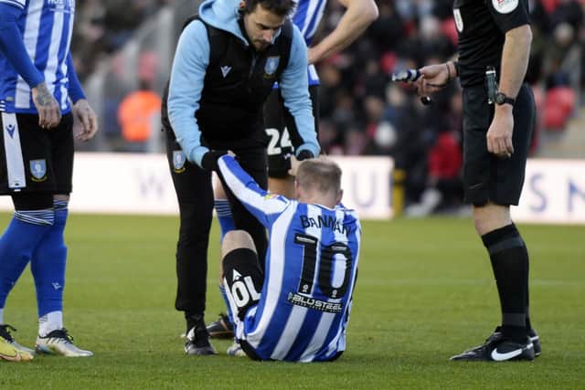 Barry Bannan went off injured as Sheffield Wednesday faced Exeter City. (Steve Ellis)