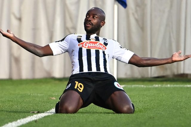 West Brom have been offered the opportunity to sign two players from the French top flight. Cameroon international striker Stephane Bahoken currently plays for Angers and could be available on a loan-to-buy deal, while Rennes midfielder Clement Grenier is also an option and is out of contract at the end of the season. (Sky Sports)


(Photo by PASCAL GUYOT/AFP via Getty Images)