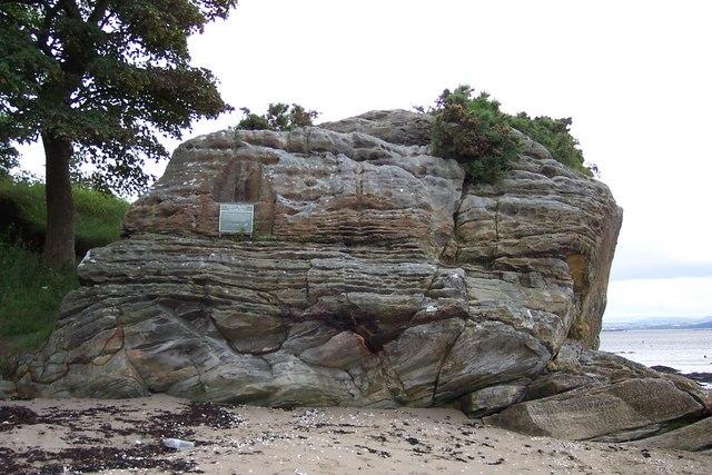Situated on a rocky outcrop near Drum Sands on the Firth of Forth, it is thought the Eagle Rock was carved during the Roman occupation of Cramond between AD 140 and AD 200. The eagle was a prominent symbol used in ancient Rome, especially as the standard of a Roman legion