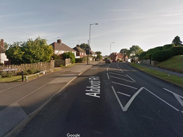 Abbott & Pleasley Hill -Abbott Road & Pleasley Hill. In the
seven days to October 15, 2021 Total cases were 41
The rate has decreased relative to the previous week.-4 (-8.9%)
Case rate per 100,000 people are at 483.4.