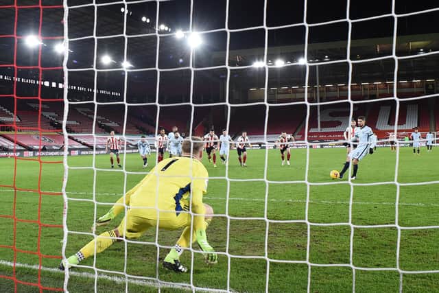 Chelsea's Jorginho scores the winner from the penalty spot in his side's 2-1 win over Sheffield United at Bramall Lane last night. (Photo by Oli Scarff - Pool/Getty Images)