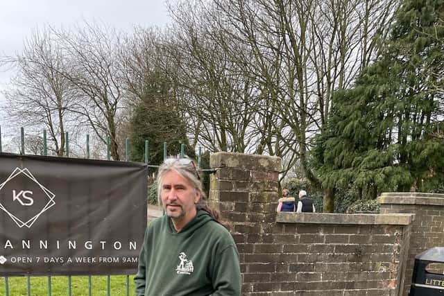 Andrew ‘Stoneface’ Vickers with one of his stone carved hearts.