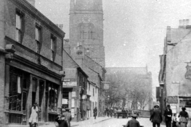 Chesterfield then and now. dt0213a
Crooked spire old pic Chesterfield