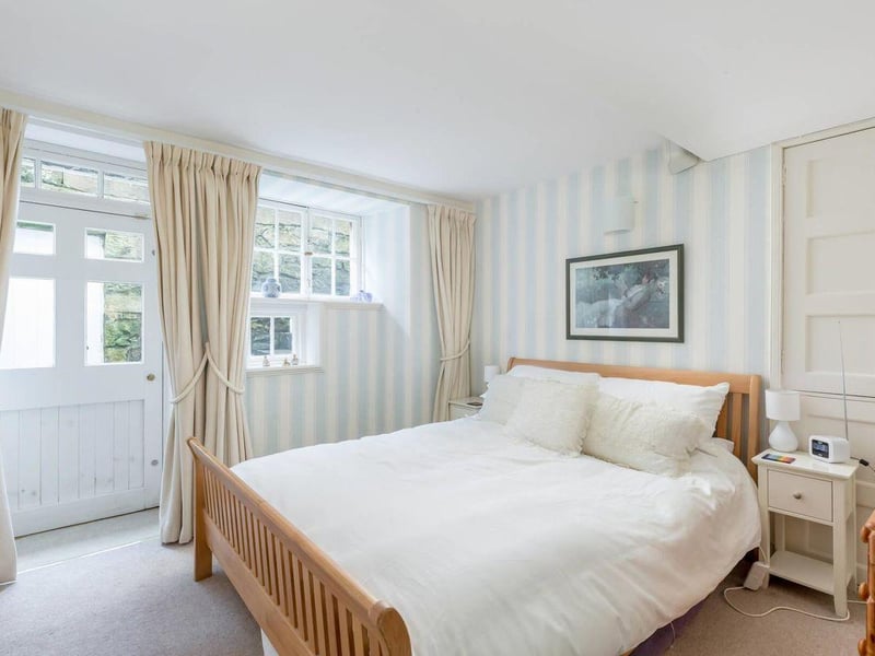 Lower ground floor bedroom.