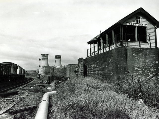Tinsley East railway signal box, 1985