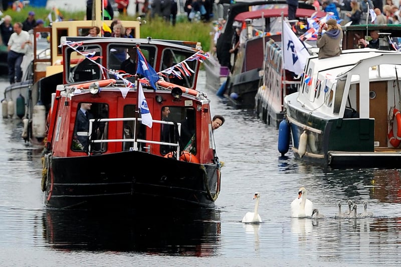 Princess Anne led a flotilla of around 40 boats along the Forth and Clyde Canal.
