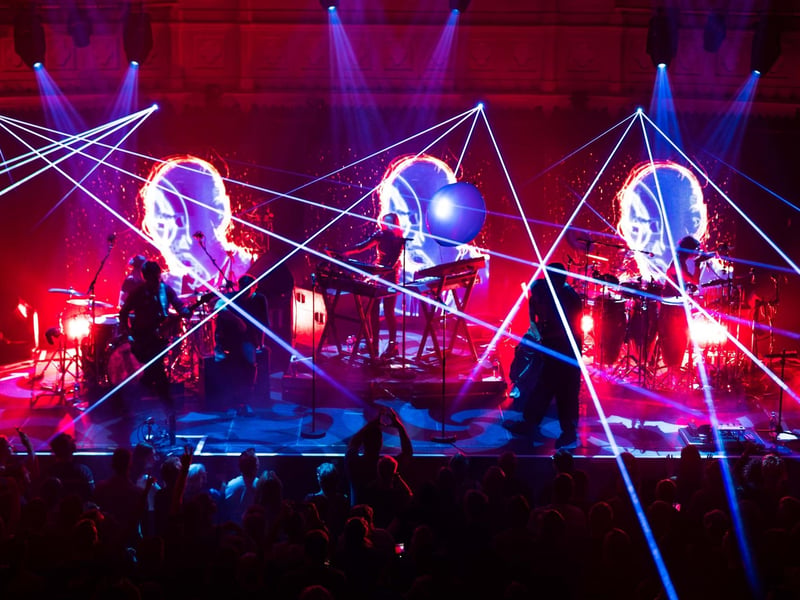 Be immersed in the electronic dance anthems of Faithless, as they deliver a powerful and transformative live experience.