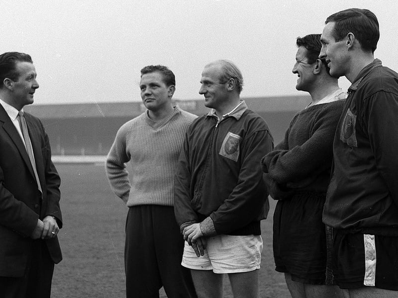 New manager Tommy Cummings with Ken Wagstaff, Sammy Chapman Brian Phillips and Roy Chapman.
