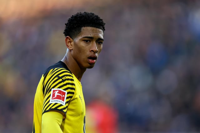 Borussia Dortmund are reportedly preparing to reunite Jude Bellingham with his brother, Jobe, as they look to sign him from Birmingham City. Jude joined the Bundesliga club last year for around £25 million. (Football League World)