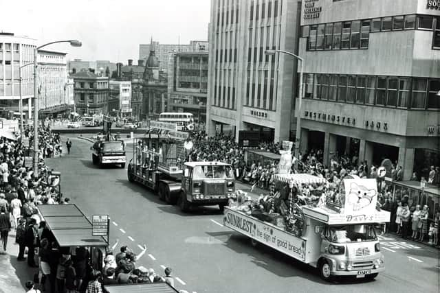 The Lord Mayor's Parade makes its way up High Street in June 1968